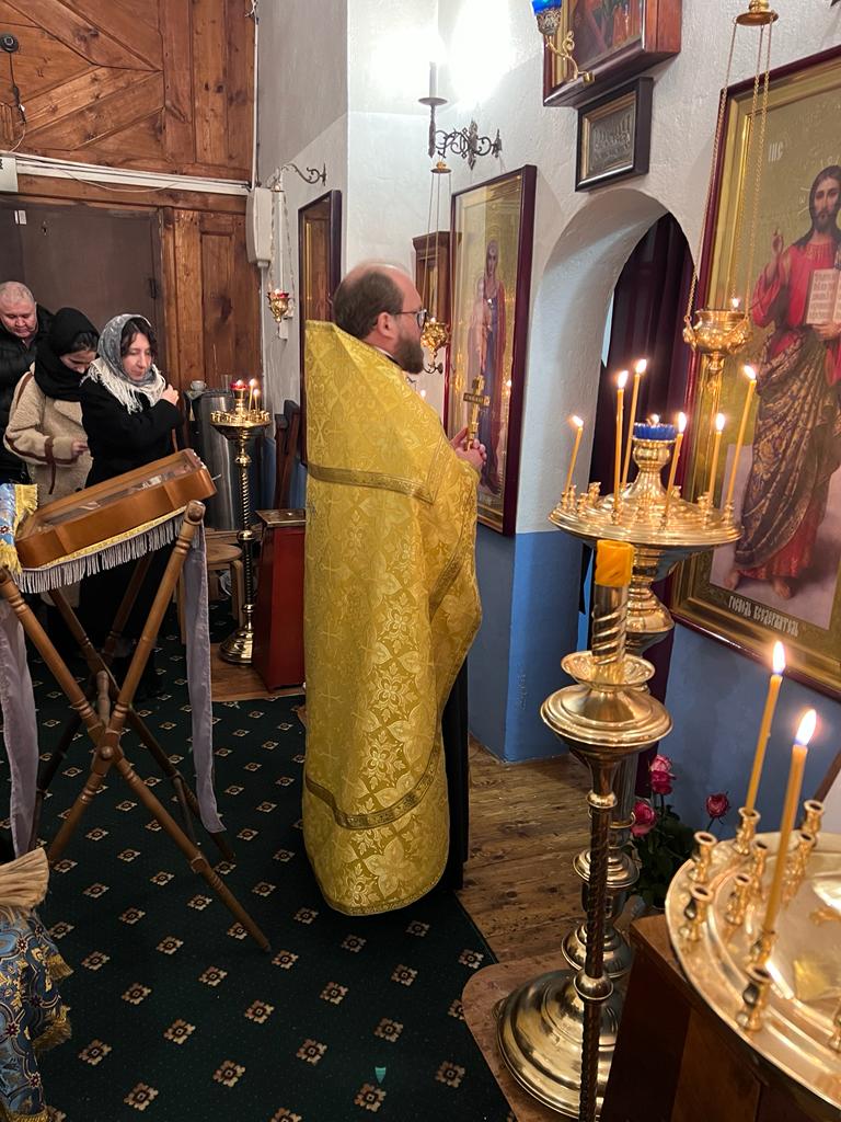 Новогодний молебен в колокольне бывшего Казанского Головинского монастыря 8 Новогодний молебен в колокольне бывшего Казанского Головинского монастыря 7