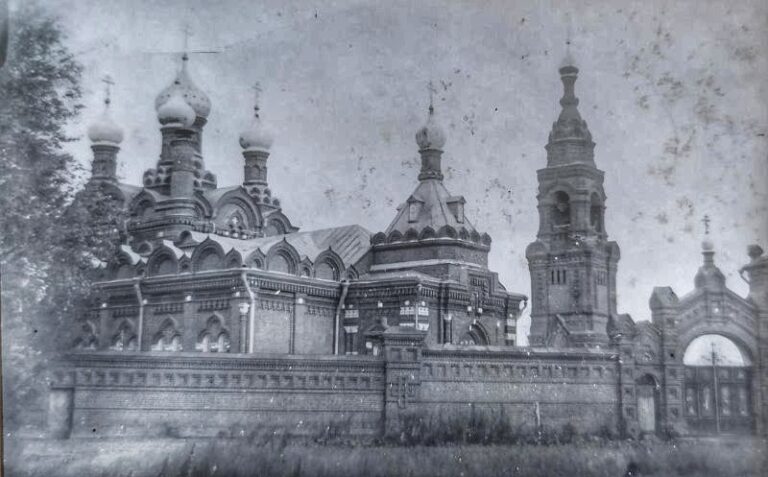 Уникальный фотоснимок Головинского монастыря